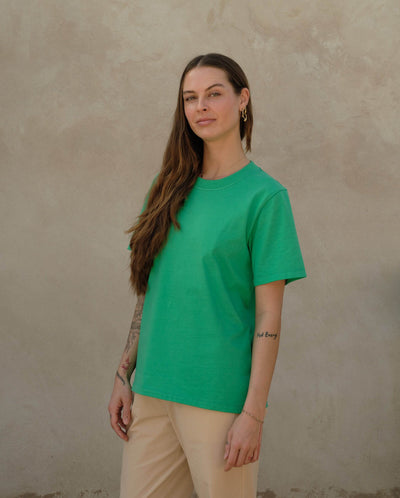 T-shirt femme coton bio vert profil Angarde