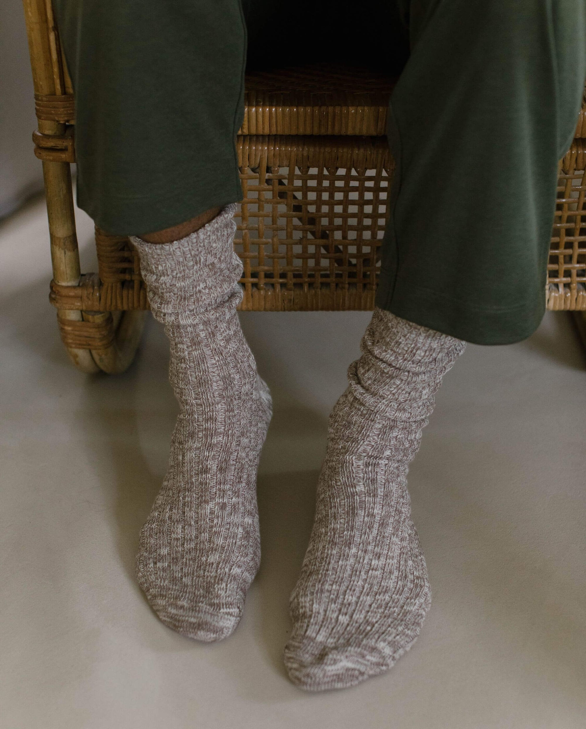 chaussette homme chinée taupe Angarde close up