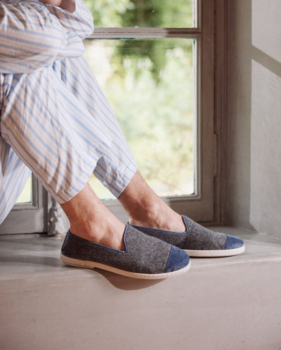 Men's wool slipper, light blue gray