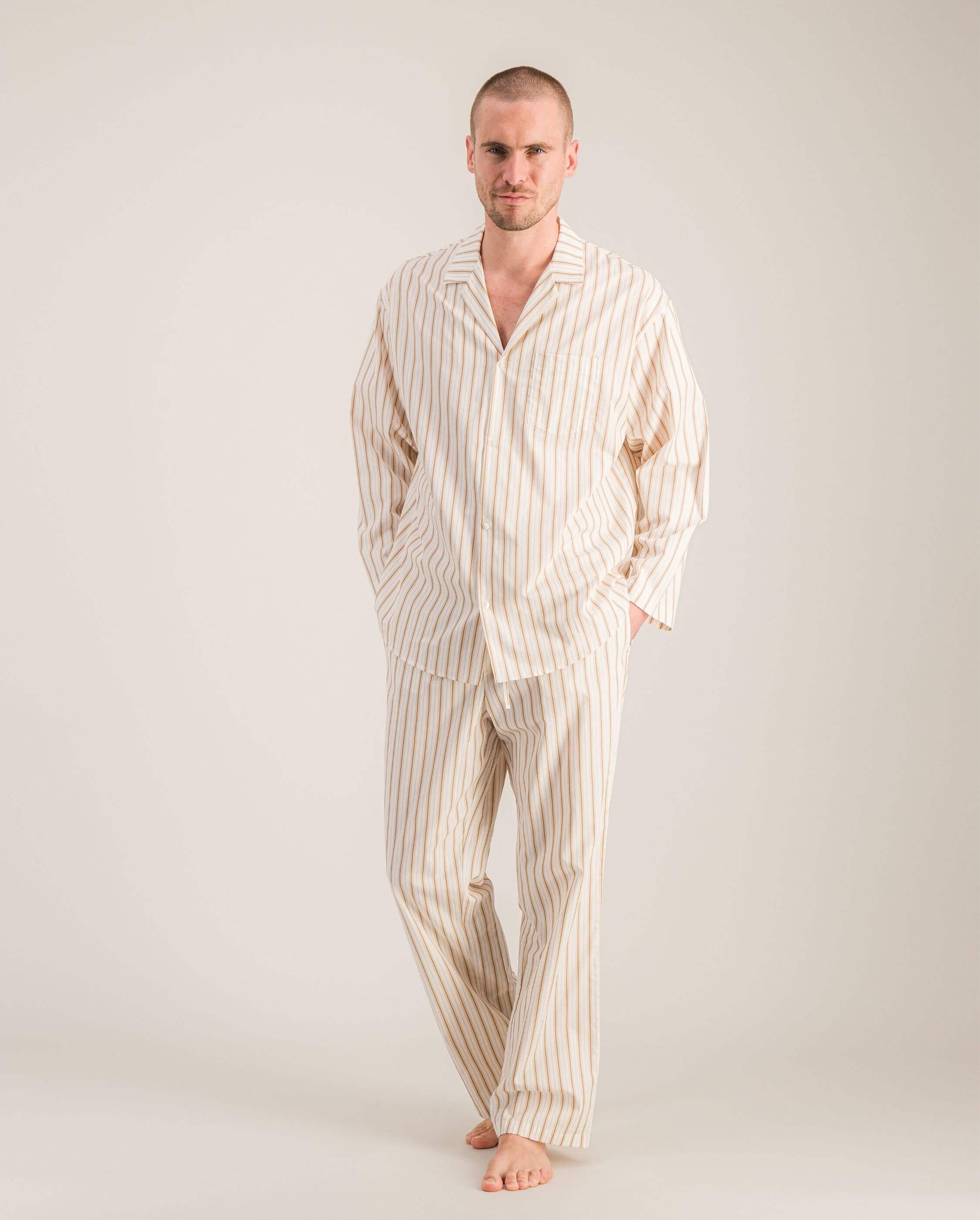 Chemise pyjama homme coton bio, rayures beiges plein pied Angarde