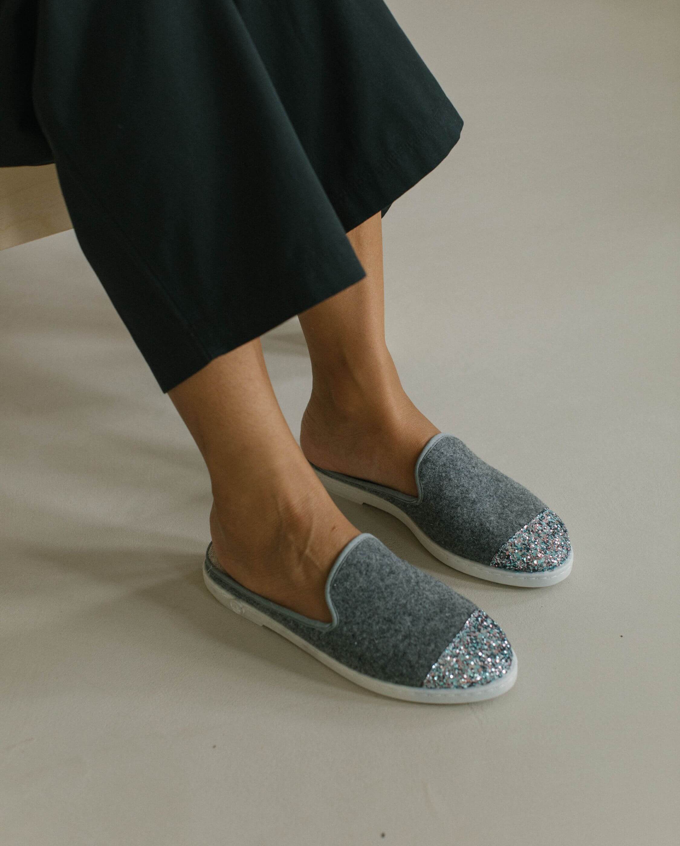 Mule femme laine gris paillettes