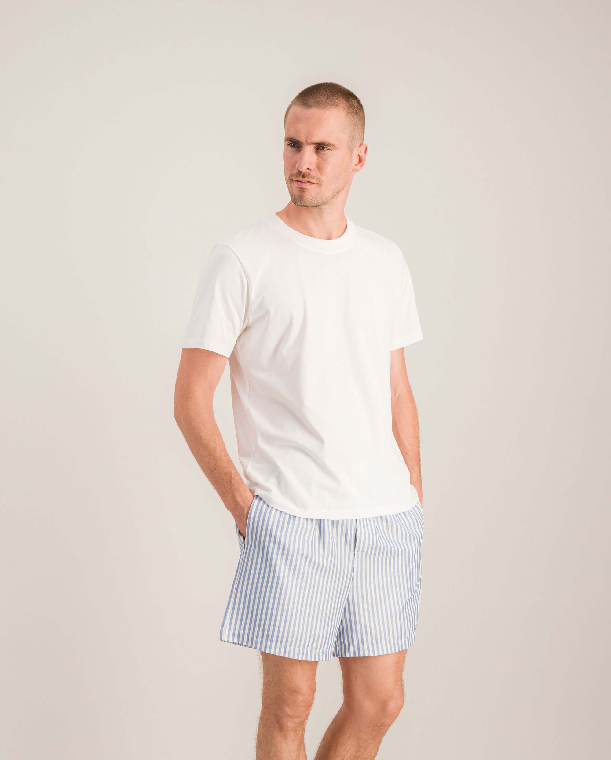 Short pyjama homme, rayures ciel