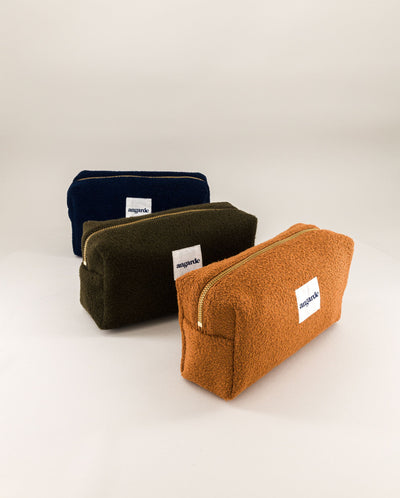 Toiletry bag, cognac