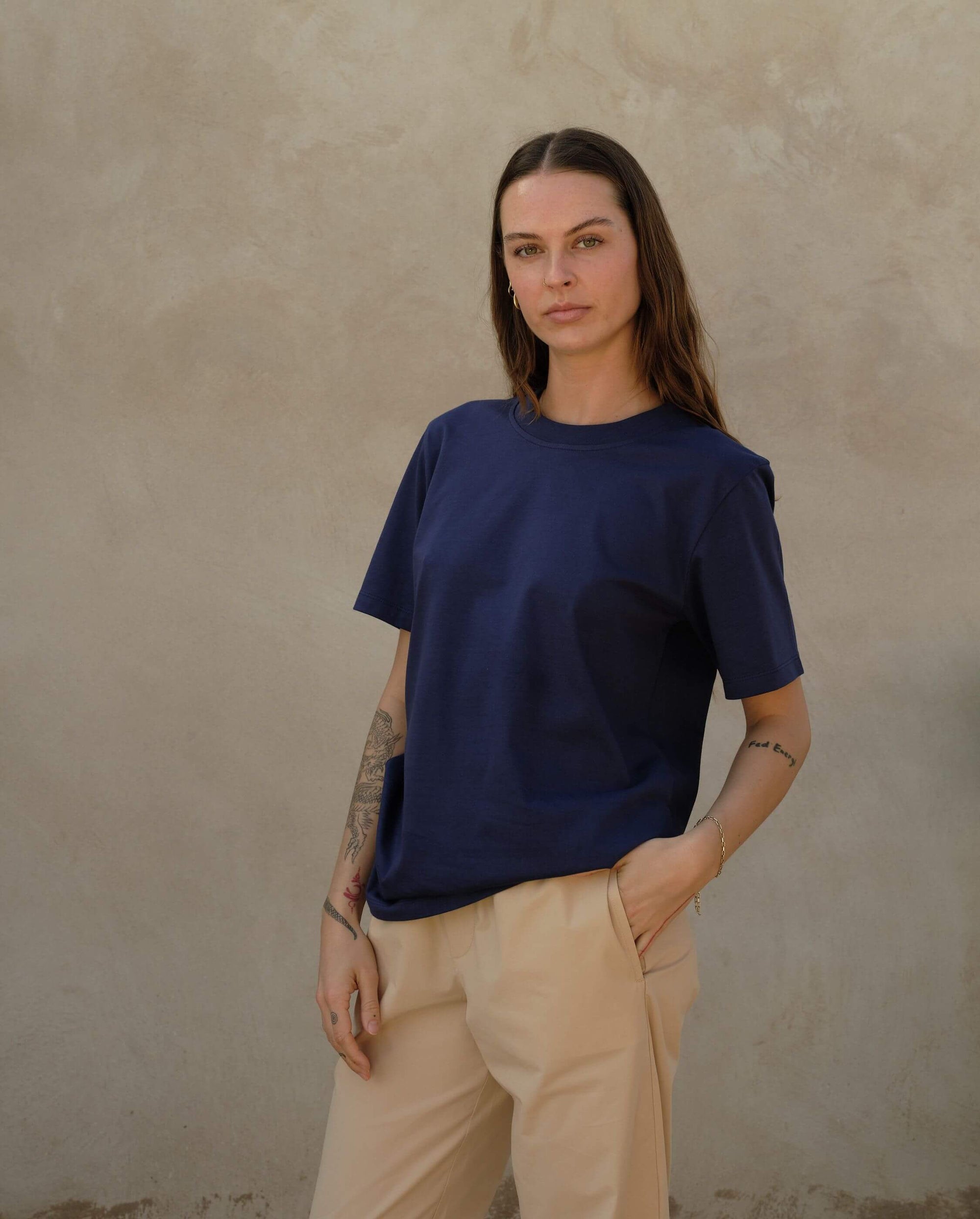 T-shirt femme coton bio marine profil Angarde