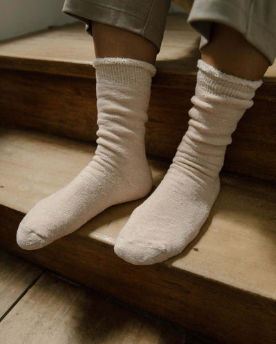 chausson chaussette femme rose Angarde porté escalier