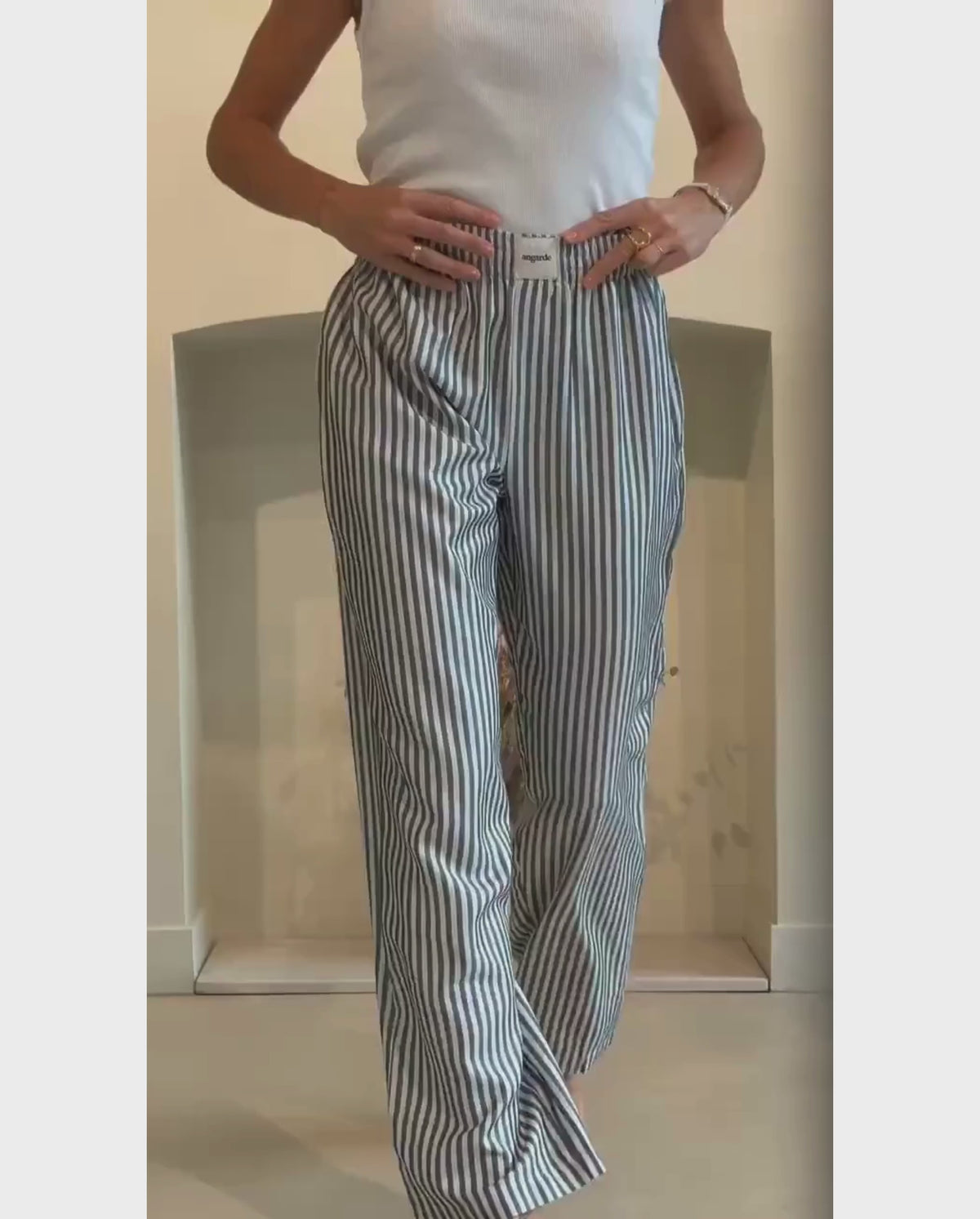 video gibson marine femme
