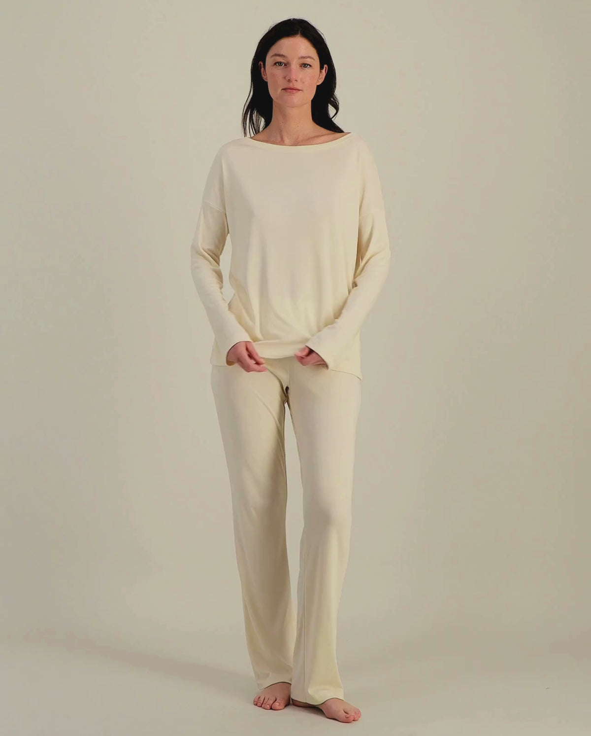 Ensemble femme uni beige video Angarde